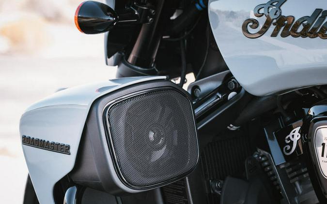 2025 Indian Motorcycle® Roadmaster® PowerPlus Dark Horse® 112 w/PowerBand Storm Gray