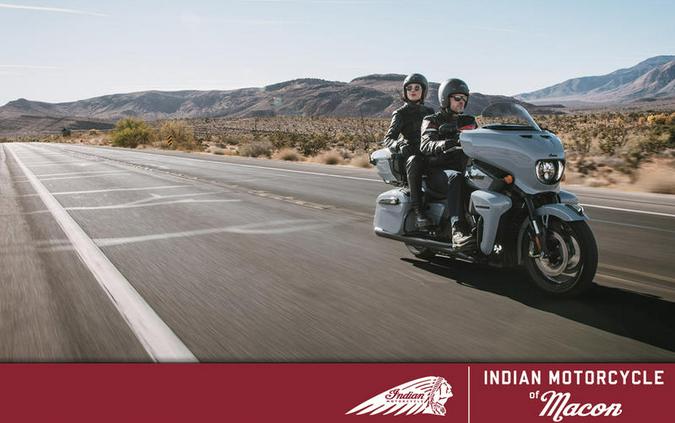 2025 Indian Motorcycle® Roadmaster® PowerPlus Dark Horse® 112 w/PowerBand Storm Gray