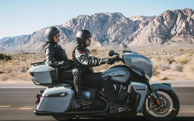 2025 Indian Motorcycle® Roadmaster® PowerPlus Dark Horse® 112 w/PowerBand Storm Gray