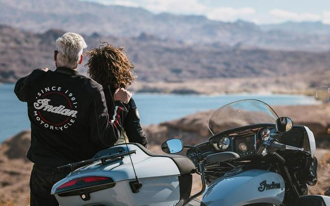 2025 Indian Motorcycle® Roadmaster® PowerPlus Dark Horse® 112 w/PowerBand Storm Gray