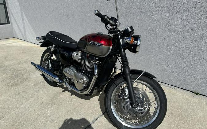 2022 Triumph Bonneville T120 Cordovan Red/Silver Ice