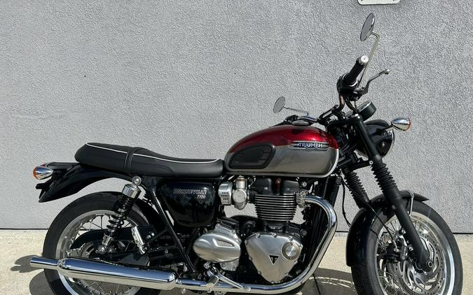 2022 Triumph Bonneville T120 Cordovan Red/Silver Ice