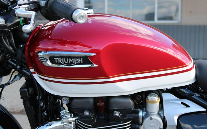 2026 Triumph Bonneville Speedmaster Carnival red