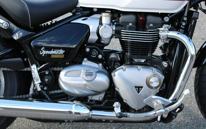 2026 Triumph Bonneville Speedmaster Carnival red