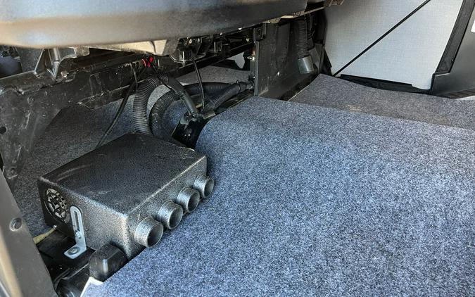 2022 Can-Am Defender MAX DPS HD10