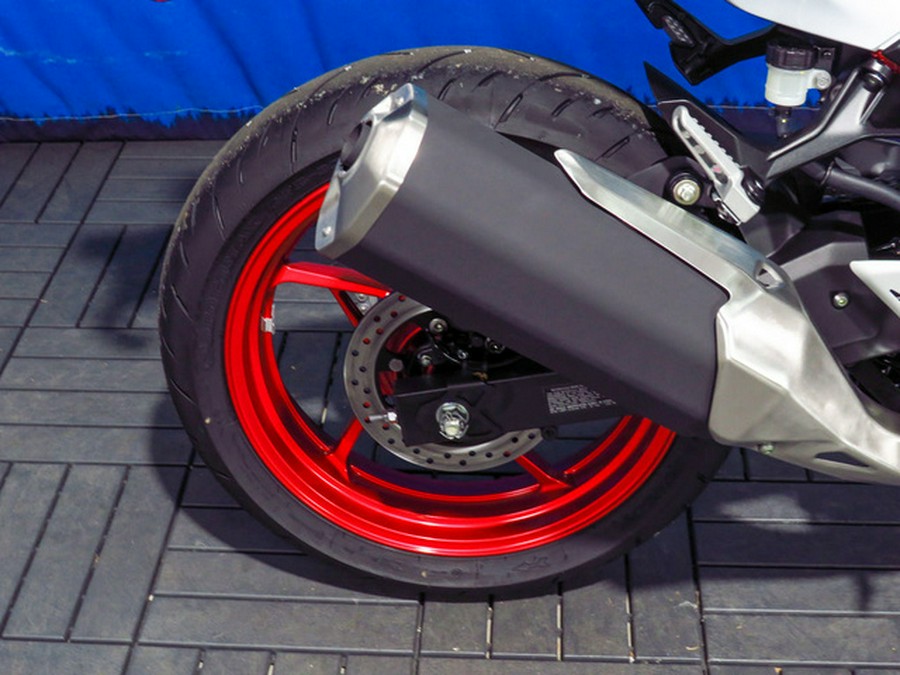 2026 Kawasaki Z500 SE ABS