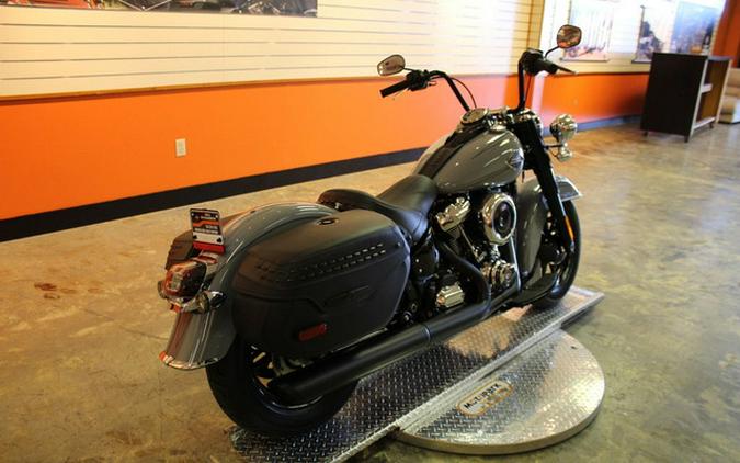 2026 Harley-Davidson Softail FLHC - Heritage Classic