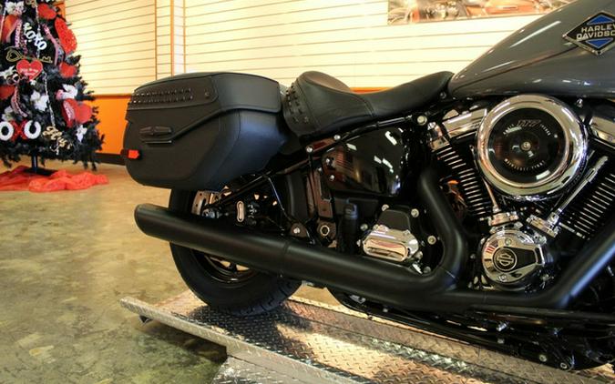 2026 Harley-Davidson Softail FLHC - Heritage Classic