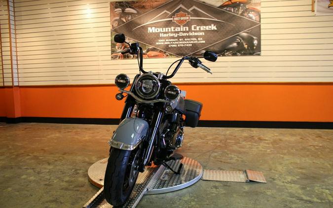 2026 Harley-Davidson Softail FLHC - Heritage Classic