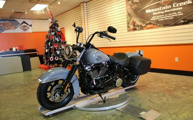 2026 Harley-Davidson Softail FLHC - Heritage Classic