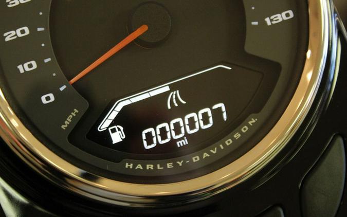 2026 Harley-Davidson Softail FLHC - Heritage Classic