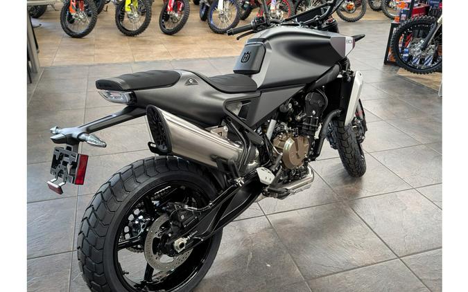 2025 Svartpilen 801 - Husqvarna Motorcycles