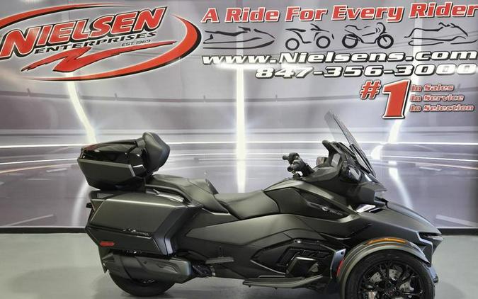 2024 Can-Am® Spyder RT Limited Dark Wheels