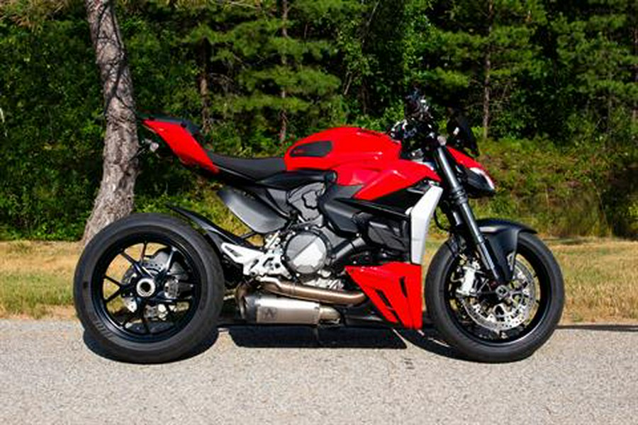 2022 Ducati Streetfighter V2