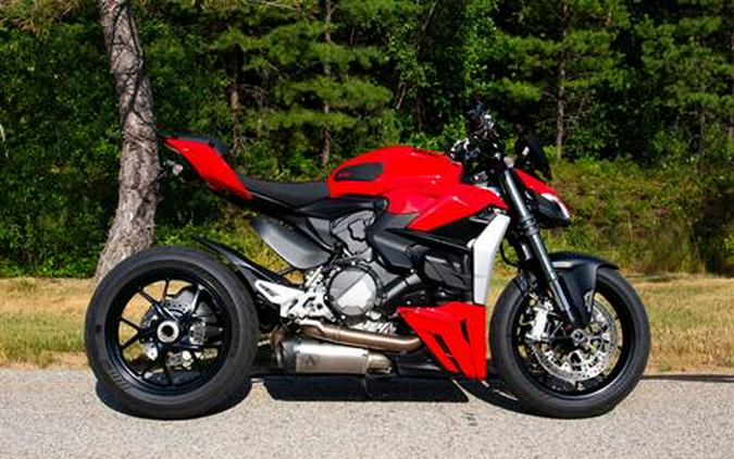 2022 Ducati Streetfighter V2