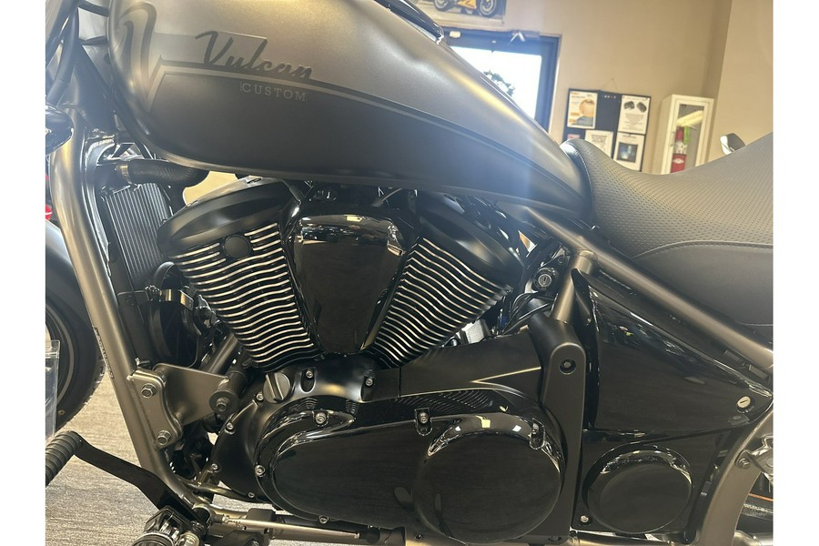 2024 Kawasaki Vulcan® 900 Custom - Metallic Matte Dark Gray
