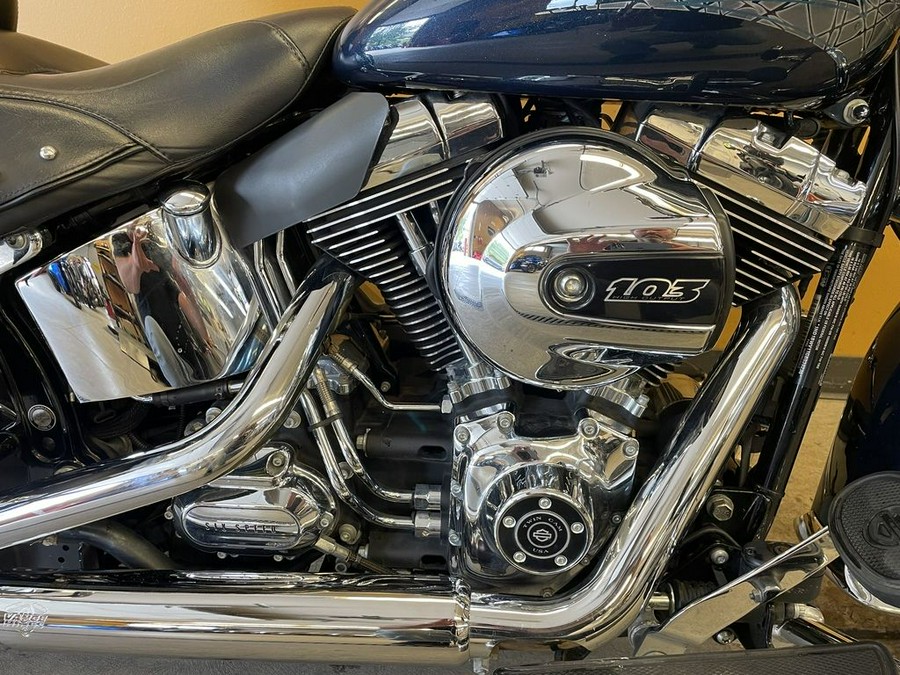 2016 Harley-Davidson® FLSTC - Heritage Softail® Classic
