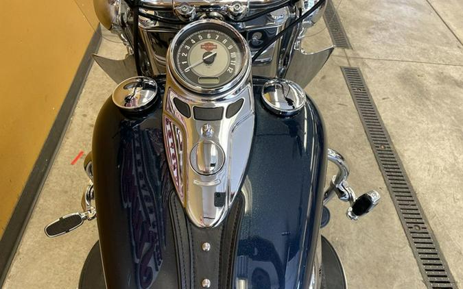 2016 Harley-Davidson Softail FLSTC - Heritage Classic