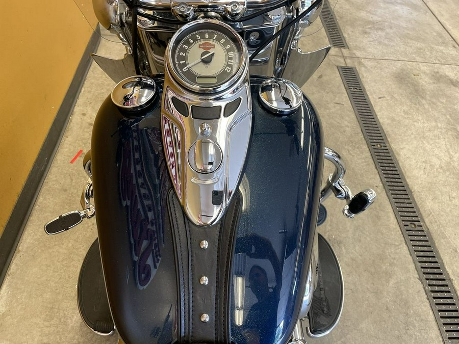 2016 Harley-Davidson® FLSTC - Heritage Softail® Classic