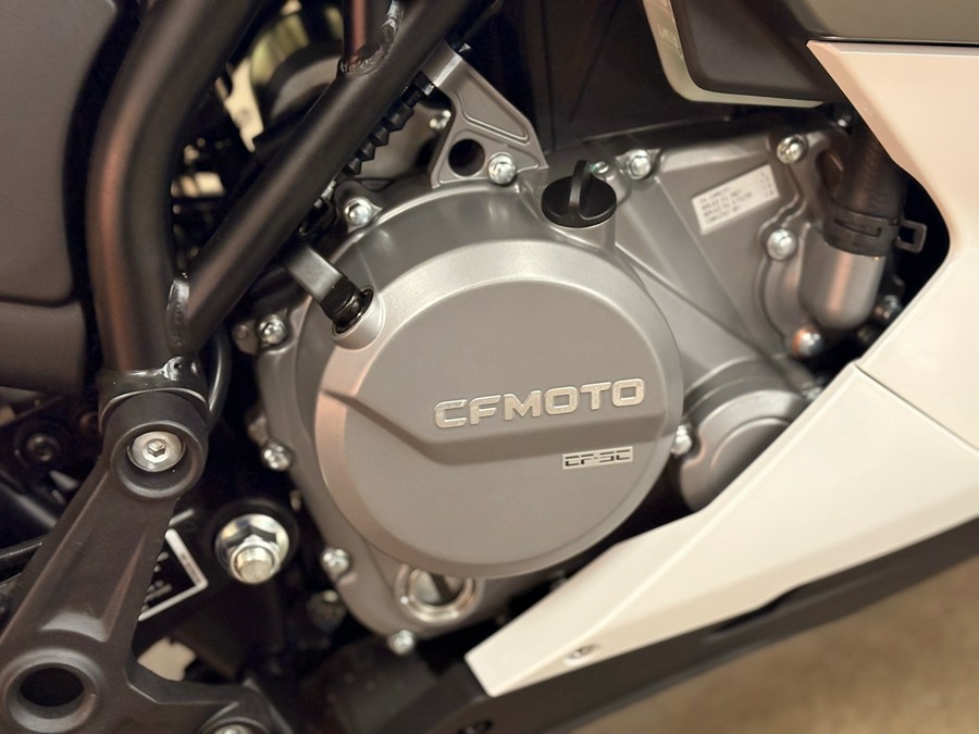 2025 CFMOTO 300SS