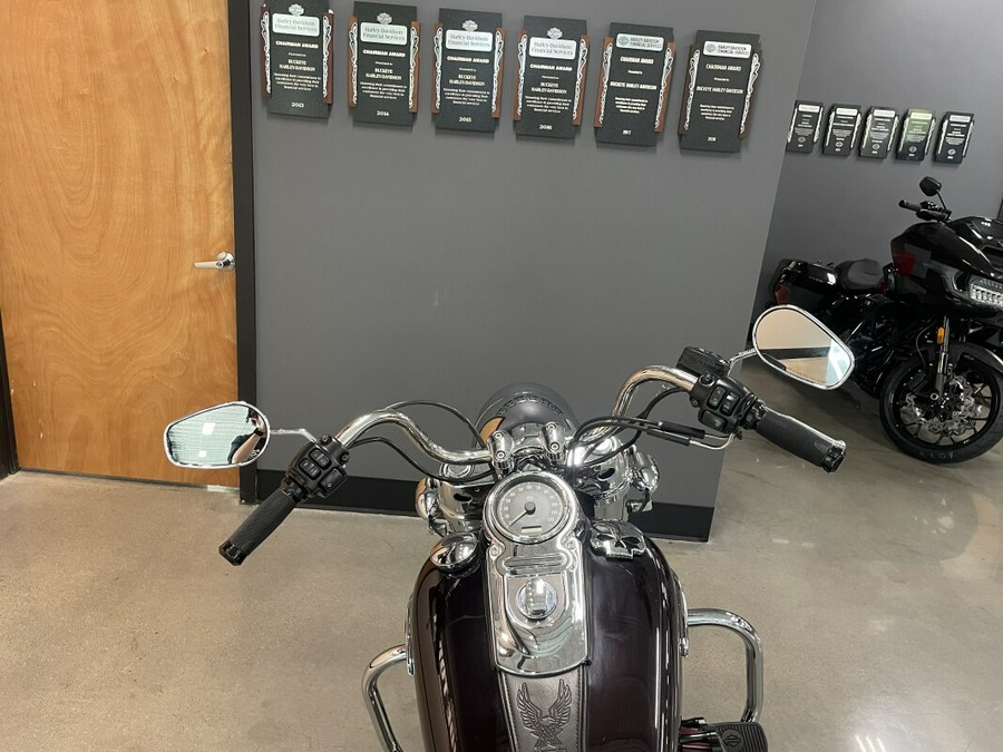 2014 Harley-Davidson® Switchback™ Blackened Cayenne