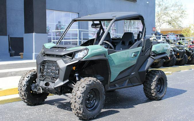 2026 Can-Am Commander DPS 700