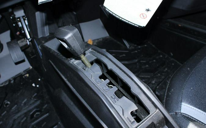 2026 Can-Am Commander DPS 700