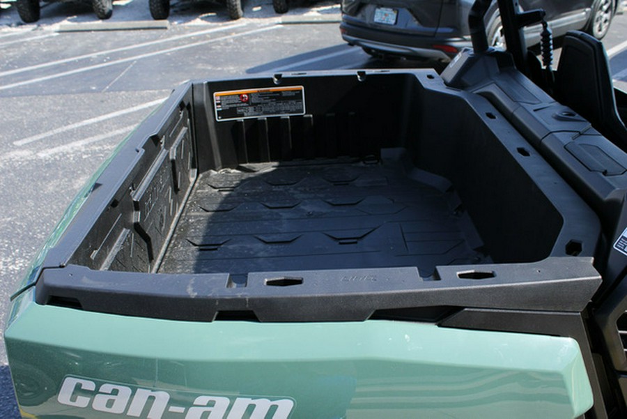 2026 Can-Am Commander DPS 700