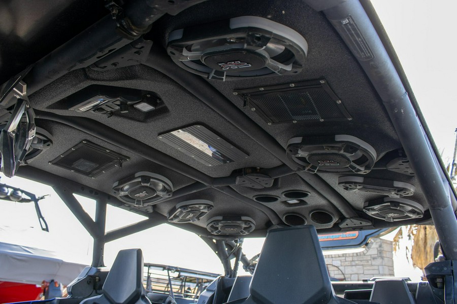 2021 CAN-AM MAVERICK MAX X RS TURBO RR WITH SMARTSHOX