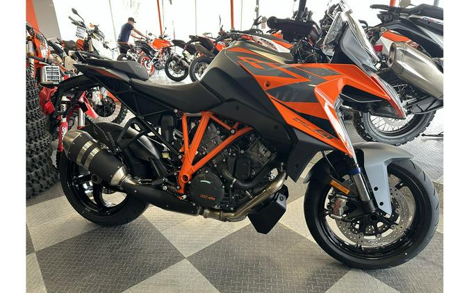 2024 KTM 1290 SUPERDUKE GT