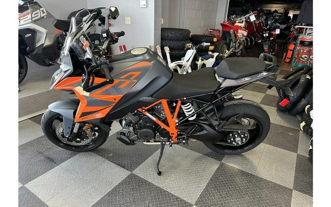 2024 KTM 1290 SUPERDUKE GT