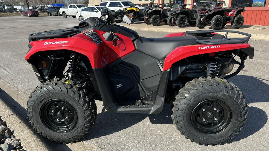 2024 Can-Am™ Outlander™ DPS 700