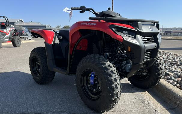 2024 Can-Am™ OutlanderT DPS 700