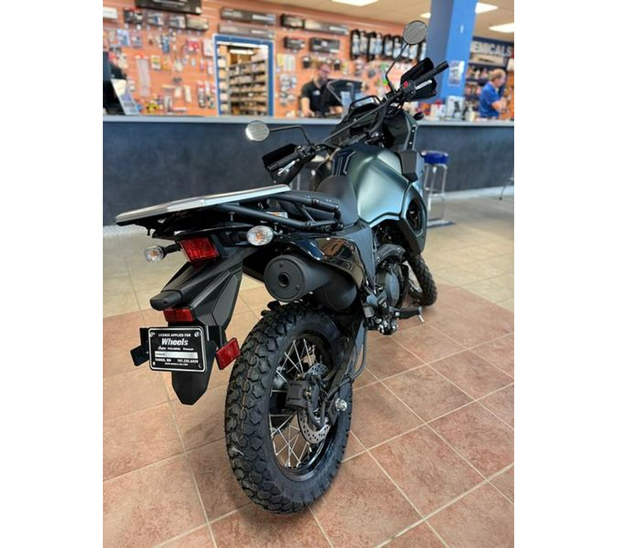 2025 Kawasaki KLR®650 Metallic Matte Old School Green ABS