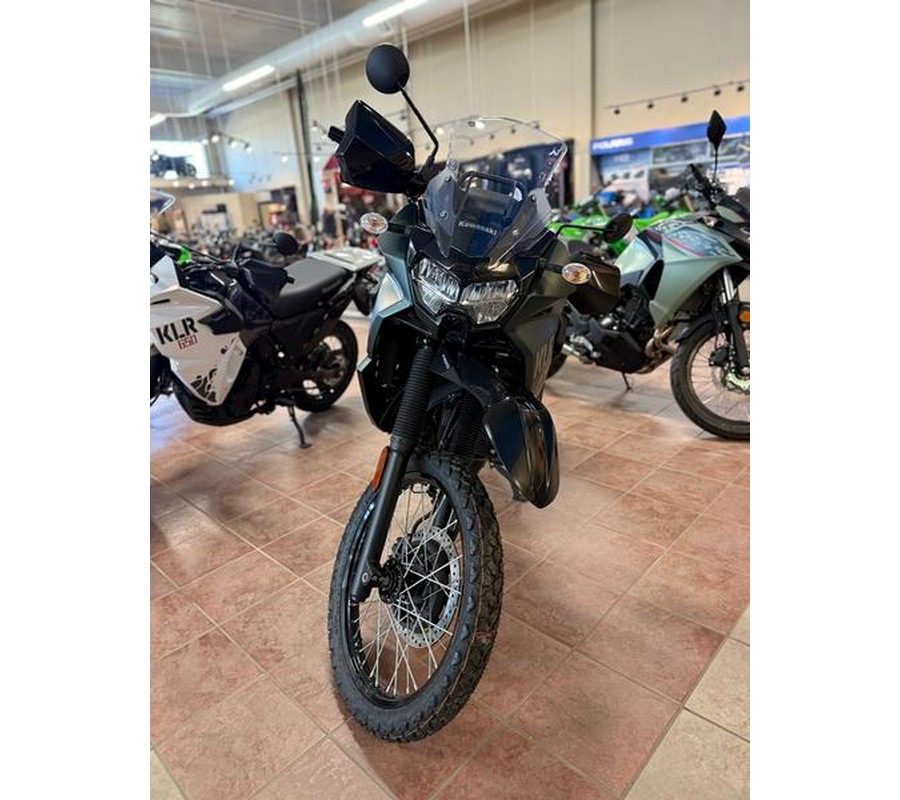 2025 Kawasaki KLR®650 Metallic Matte Old School Green ABS