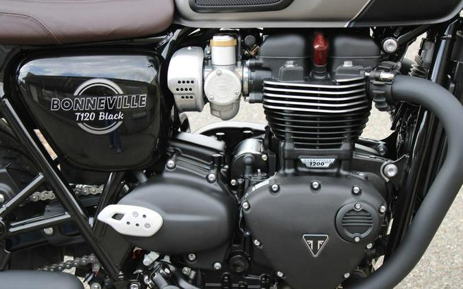2026 Triumph Bonneville T120 Black Matt silver ice