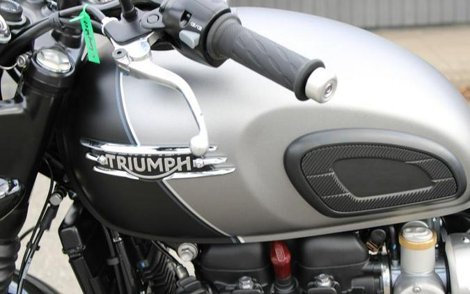 2026 Triumph Bonneville T120 Black Matt silver ice