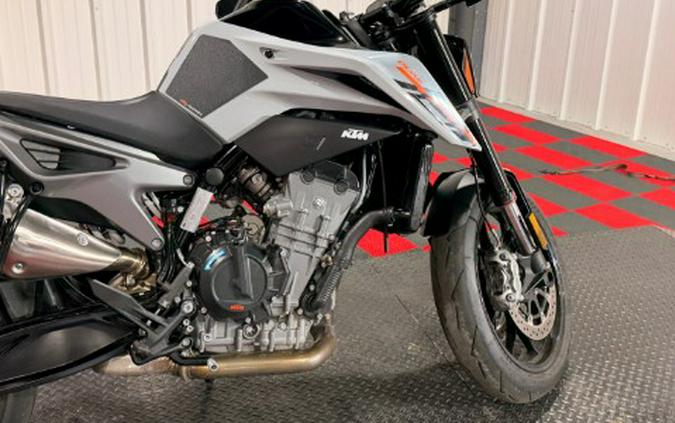 2024 KTM 790 Duke