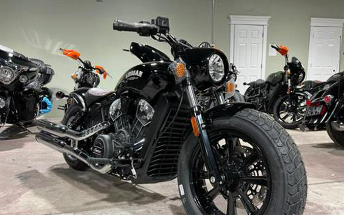 2022 Indian Scout Rogue Review [9 Fast Facts: Cruiser Motorcycle]