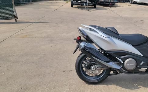 2023 KYMCO AK 550i