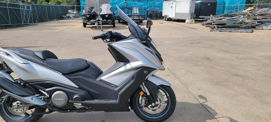 2023 KYMCO AK 550i