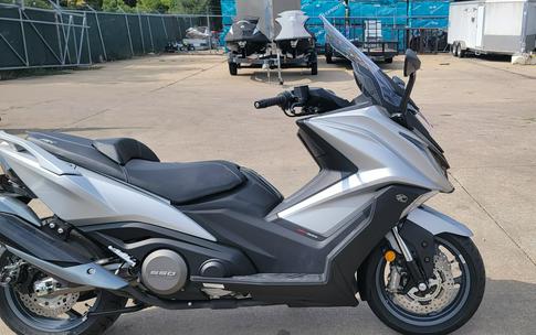 2023 KYMCO AK 550i