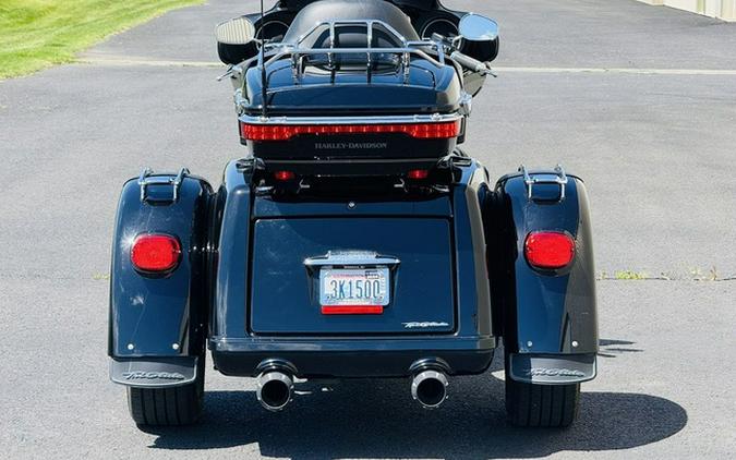 2016 Harley-Davidson Trike FLHTCUTG - Tri Glide Ultra