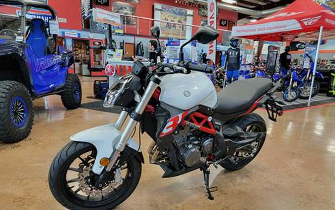 2022 Benelli 302S