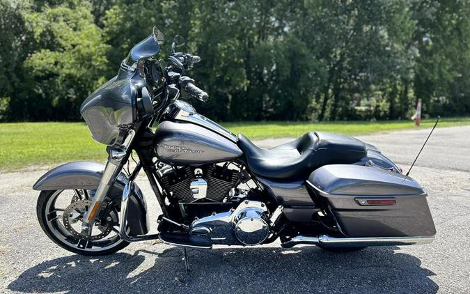 2014 Harley-Davidson® FLHXS - Street Glide® Special