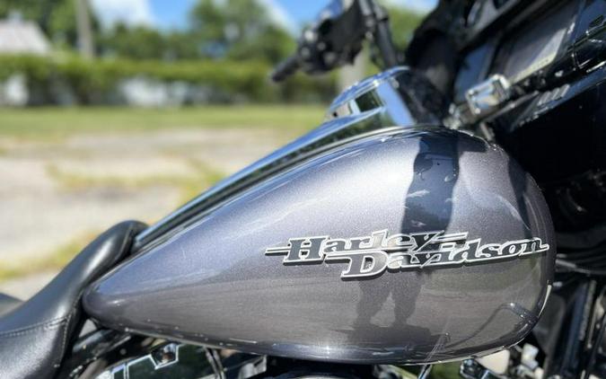 2014 Harley-Davidson® FLHXS - Street Glide® Special