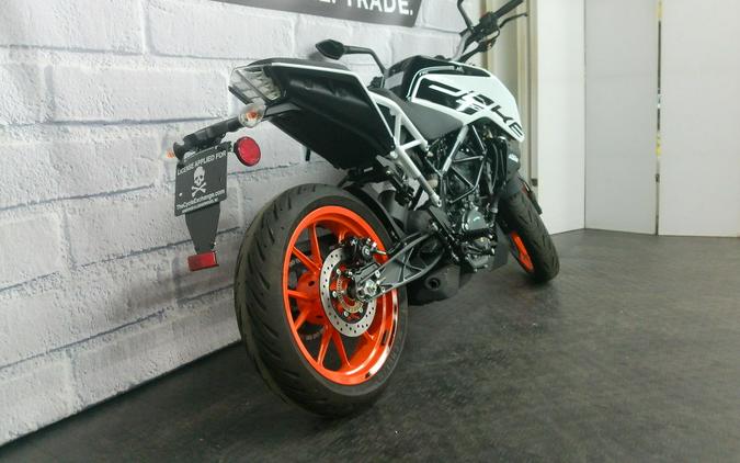 2022 KTM 200 Duke