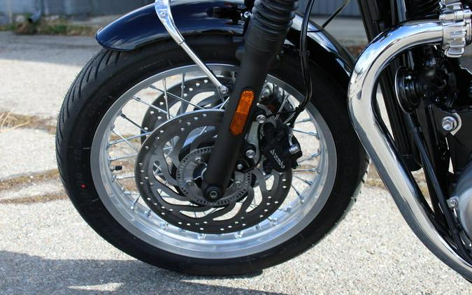 2026 Triumph Bonneville T120 Stone grey