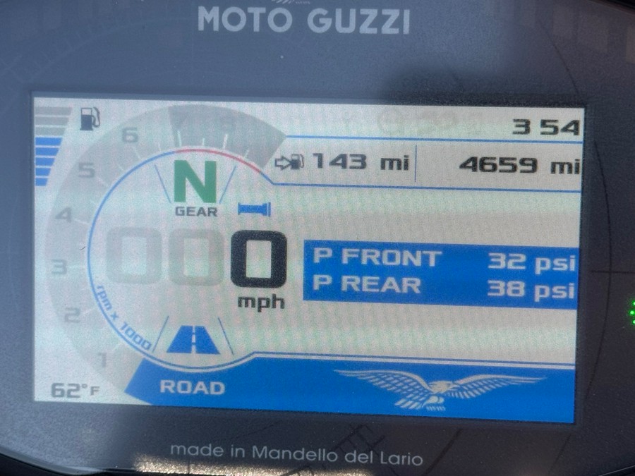 2023 MOTO GUZZI V85 TT Travel