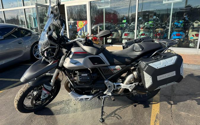 2023 MOTO GUZZI V85 TT Travel
